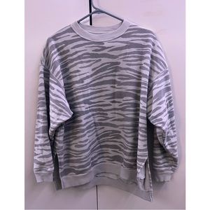 American Eagle - (Grey & White) Tiger Print Crewneck - Men’s Top